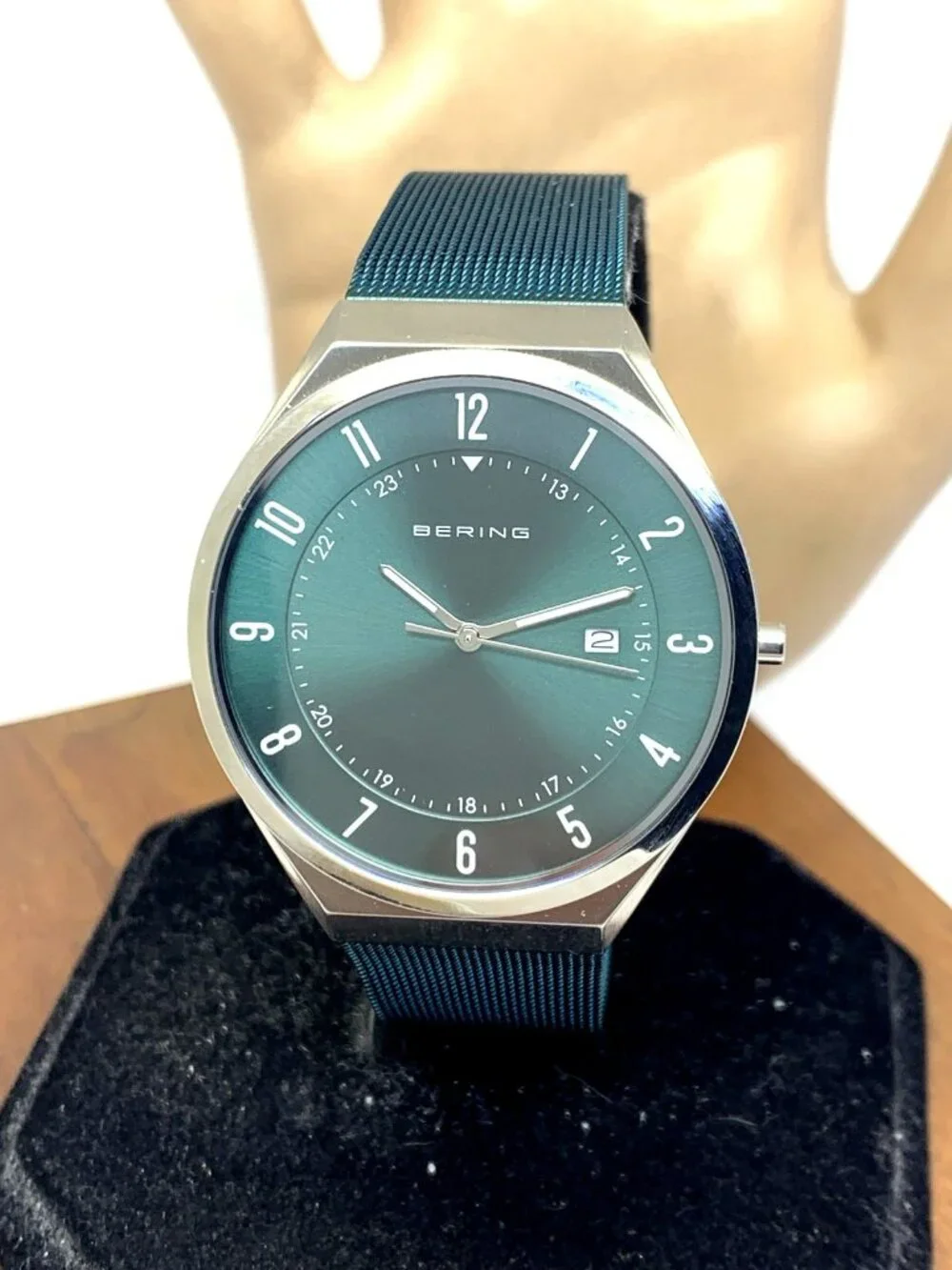 Bering Men's Watch 18740-808 Quartz Green Dial Mesh Stainless Steel 40mm